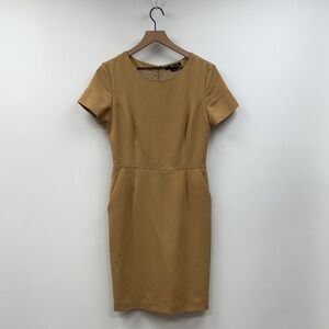 Nora Gardner Crepe Short Sleeve Sheath Dress Career Minimalist Pockets Tan 4